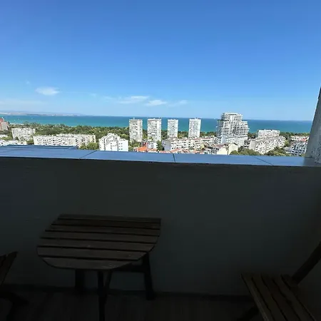 панорама лазур Lejlighed Burgas City