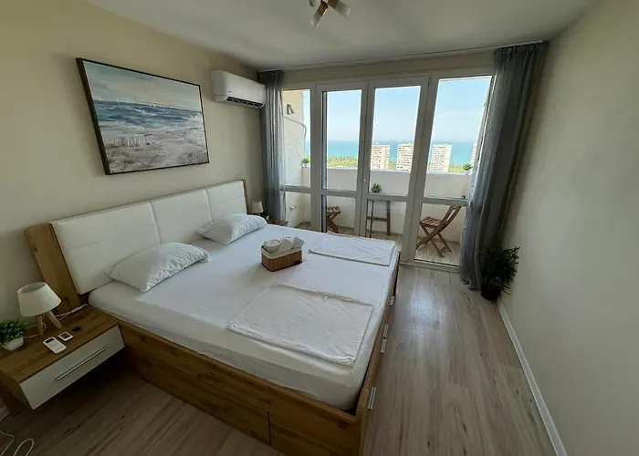 панорама лазур Apartment